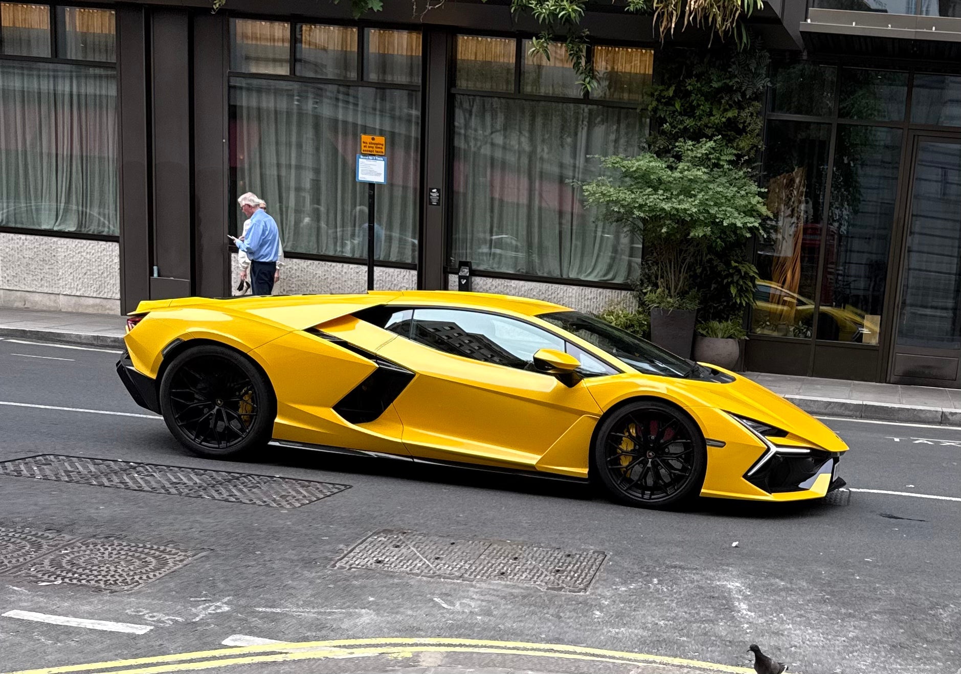 Lamborghini Revuelto in London Mayfair